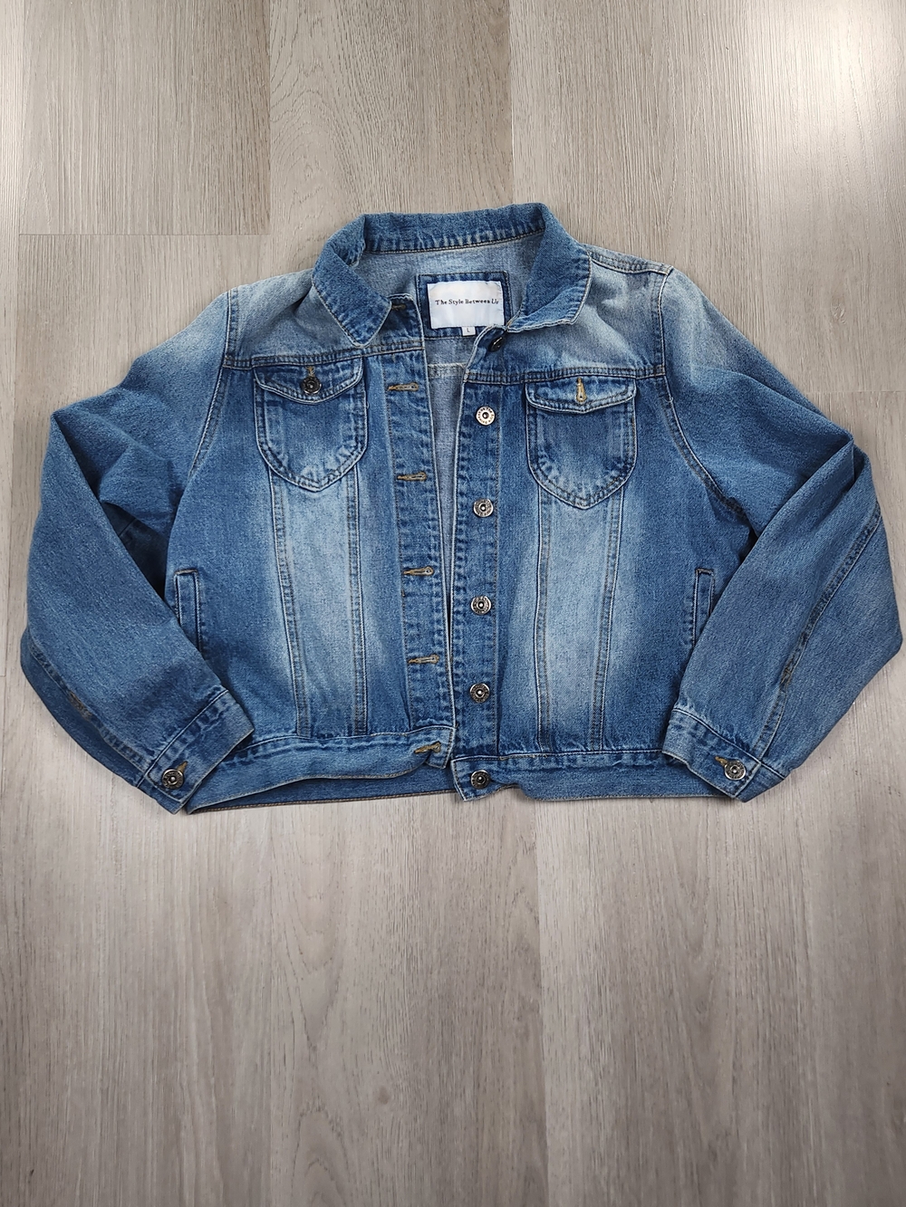 The Style Between Us Blue Denim Jacket Size Large Classic Jean Jacket